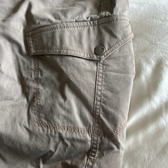 Merrell Hiking Shorts - Picture 3 of 6